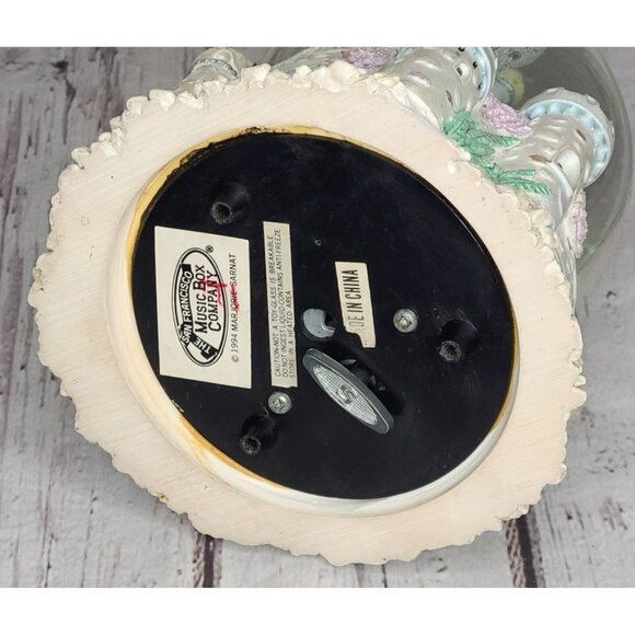 8" Vintage 1994 SFMBC Snow Globe "Under The Sea" Music Box Ocean Castle Glitter - Picture 6 of 6